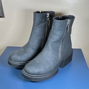 Seven7 Gray Ankle Boots with Zipper